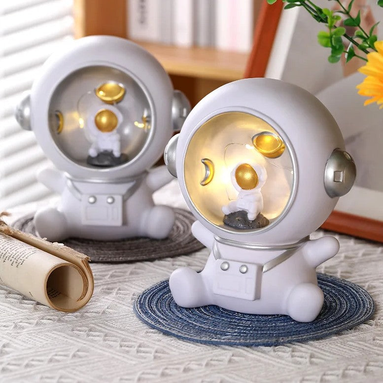 Lámpara y alcancía diseño Astronauta